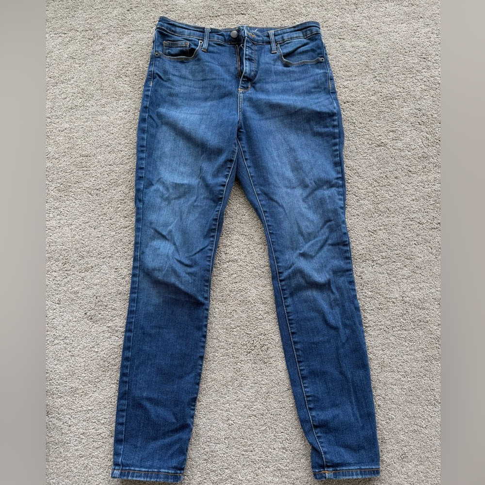 Universal Thread Medium-Dark Wash Skinny Jeans